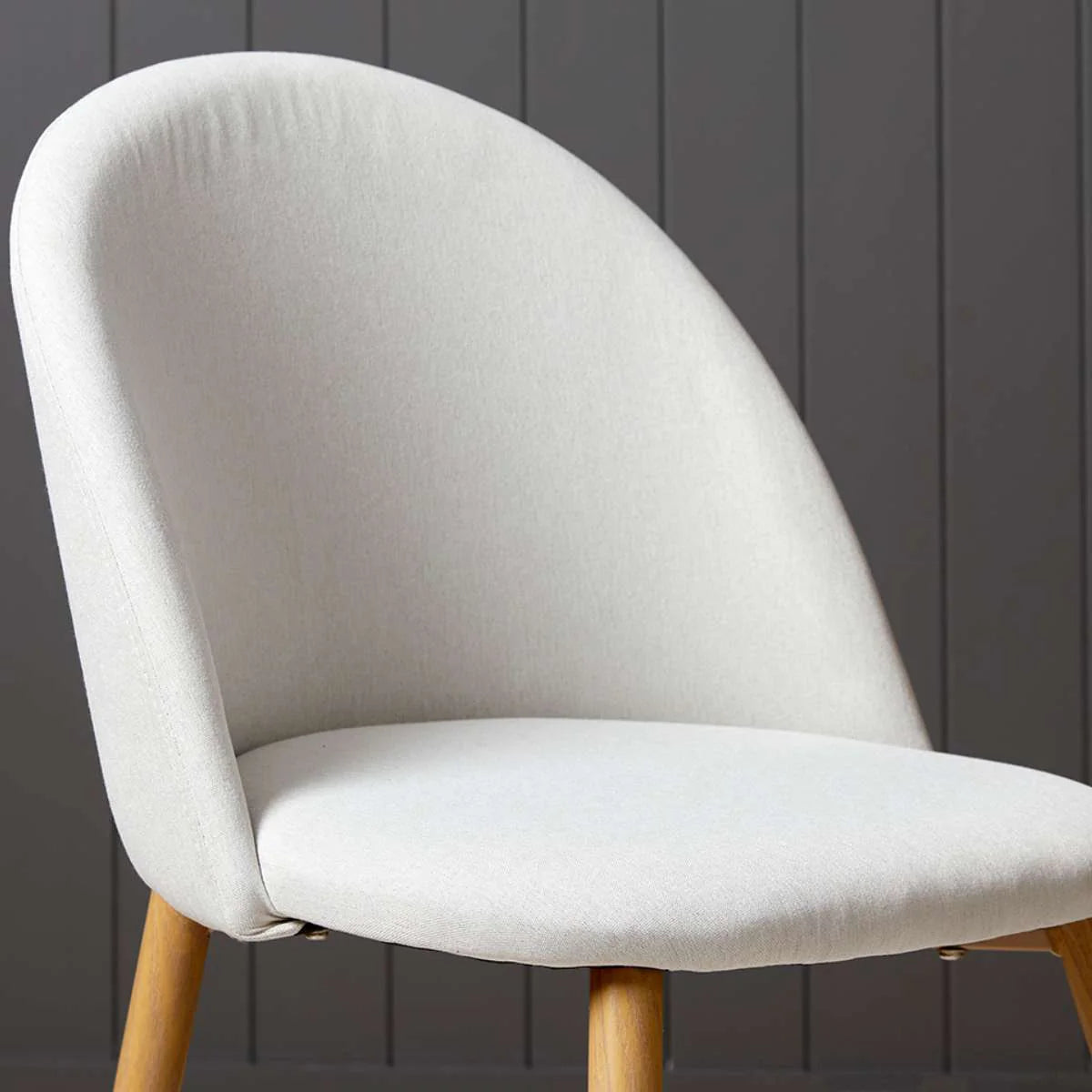 Aely Chaise