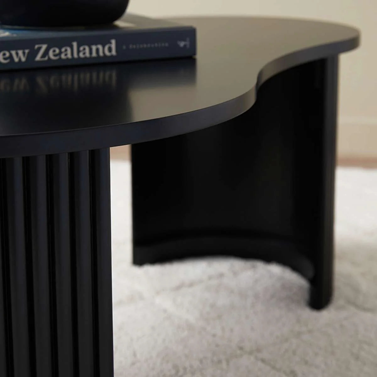 Table Basse Eve en Forme de Galet