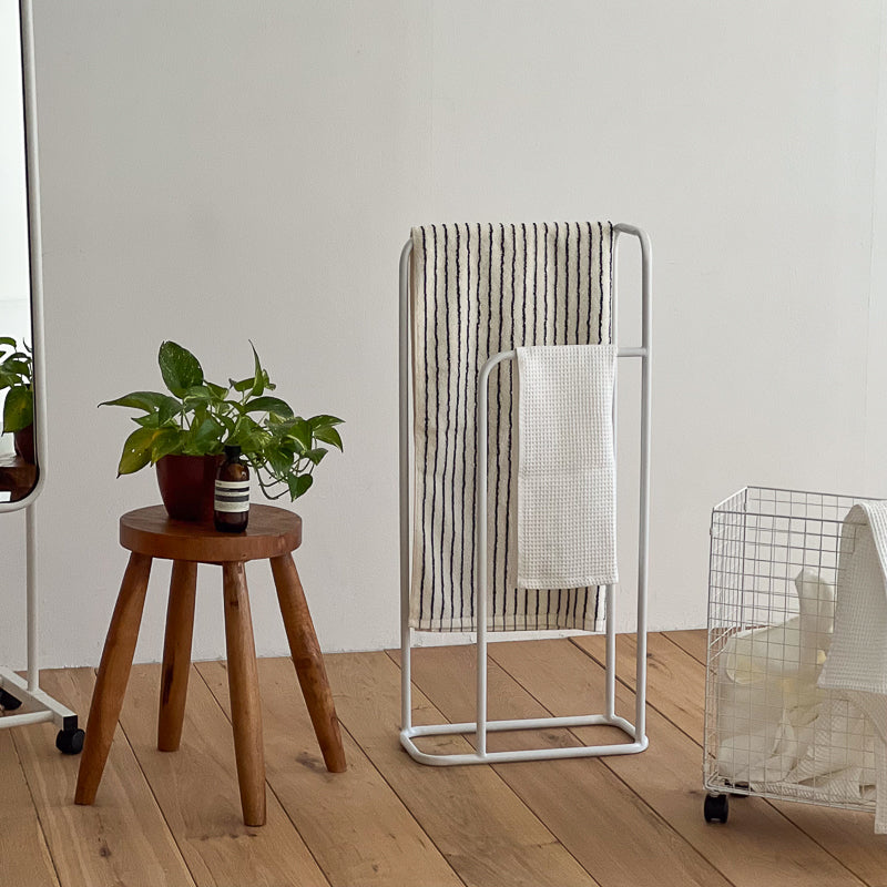 Porte-serviettes minimaliste en métal galvanisée