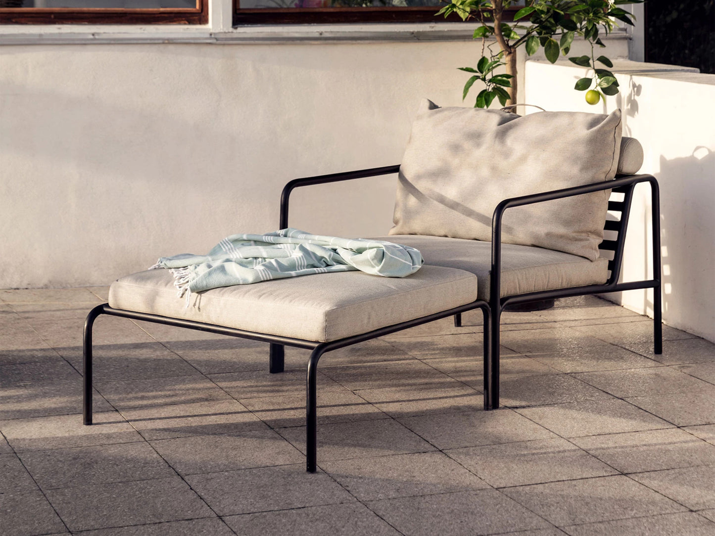 Fauteuil Avon + table