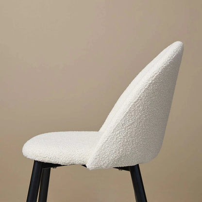Aely Chaise